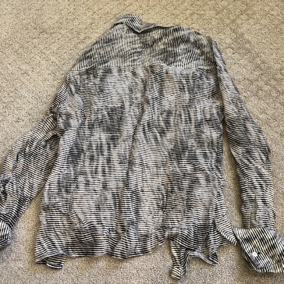 Sheer Black and White Blouse - Picture 2 of 2